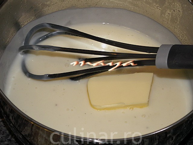 Prajitura cu crema de banane