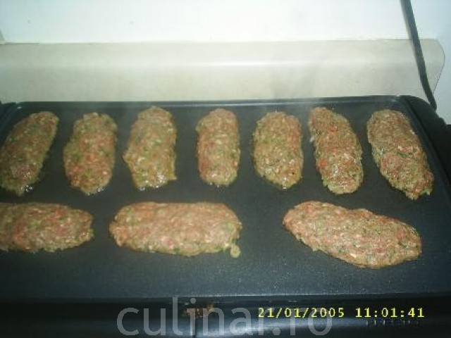 Chiftele cu carne: KAFTA