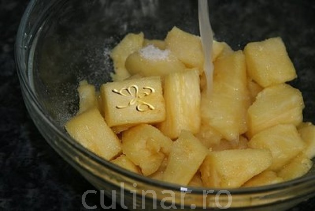 Înghetata de ananas & cocos