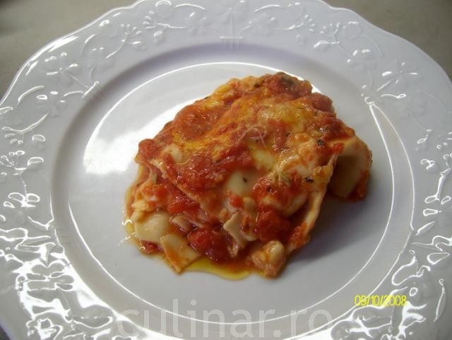 Lasagna cu mozzarella si rosii