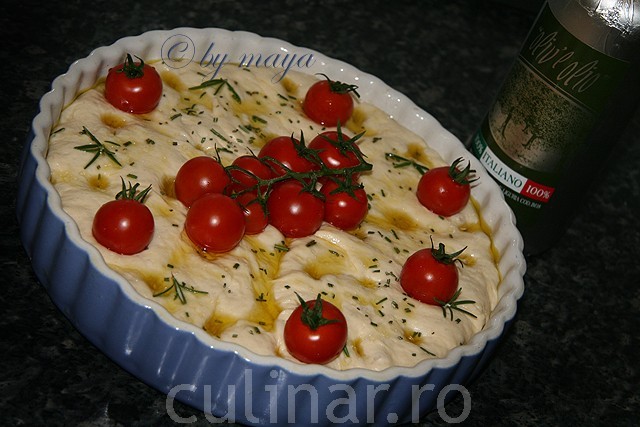 Foccacia umpluta cu legume