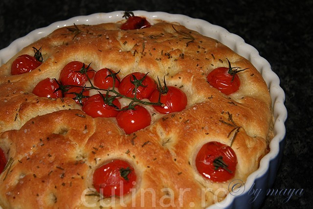 Foccacia umpluta cu legume