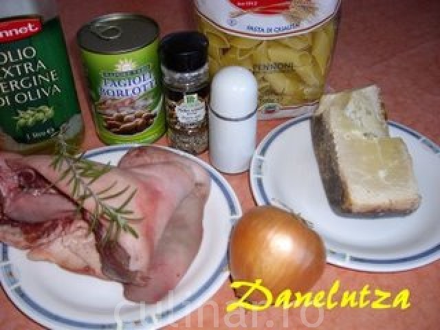 Pasta con guanciale e fagioli