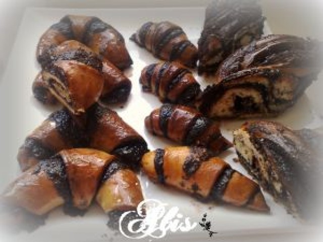 Cornuri cu crema delicioasa