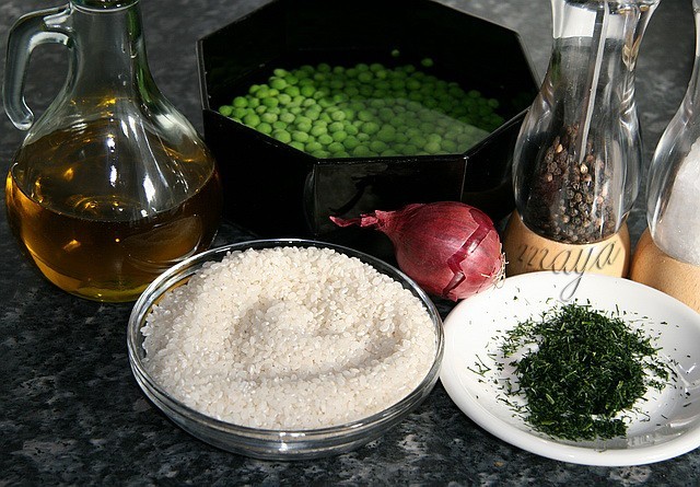 Garnitura de orez si mazare