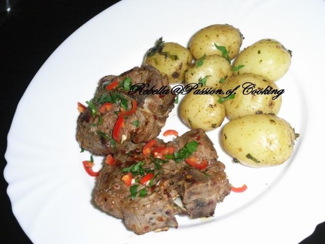 Lamb chops (cotlete de miel)