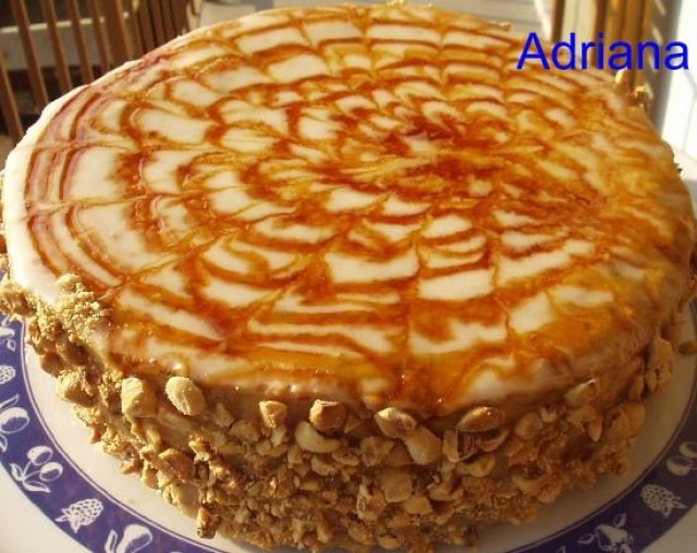Tort delicios de zahar ars de Didi Balmez