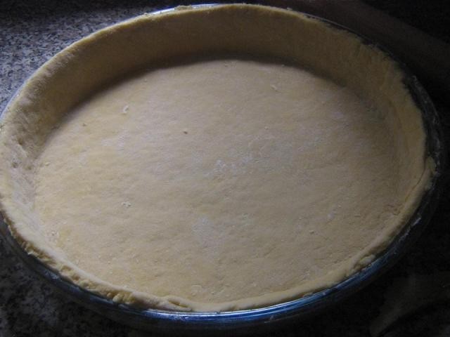 Tarta fina cu branza, mac si acoperis de bezea