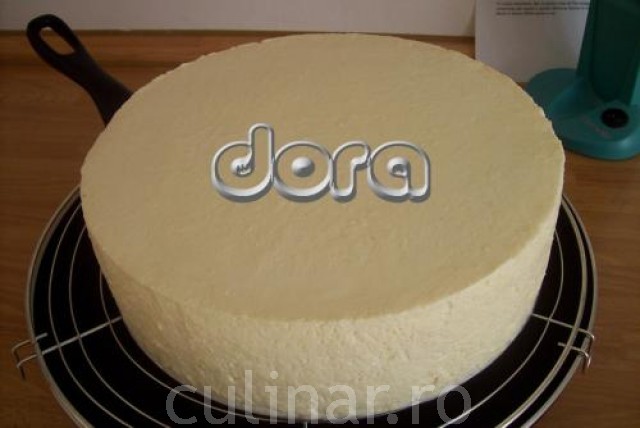 Tort de ciocolata Dora