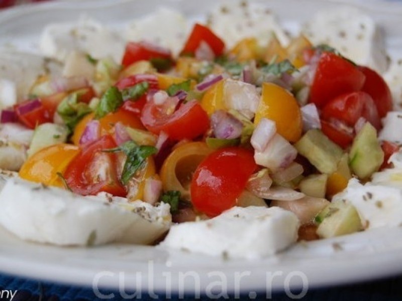 Salata de vara cu mozzarella