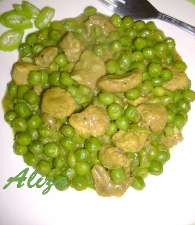 Curry de porc cu mazare