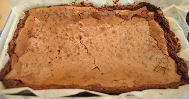 Brownies cu branza si glazura