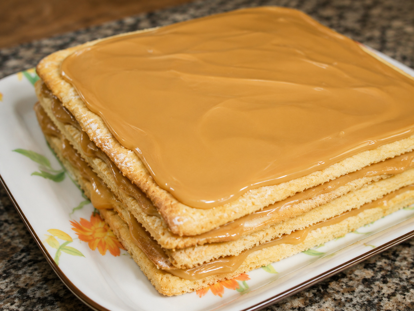 Prajitura cu foi si crema caramel