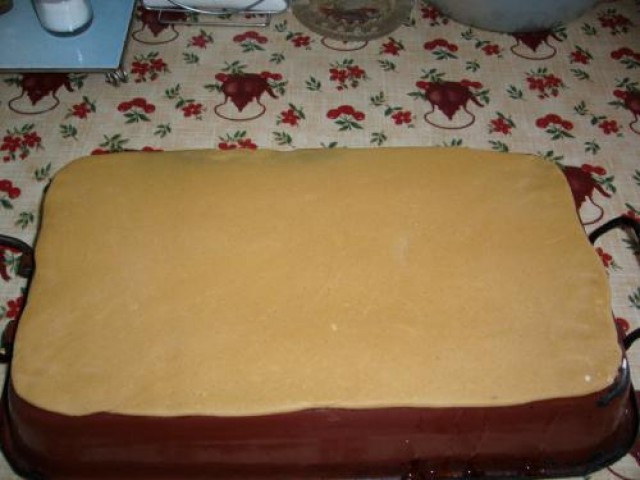 Prajitura cu foi caramel si crema de ness