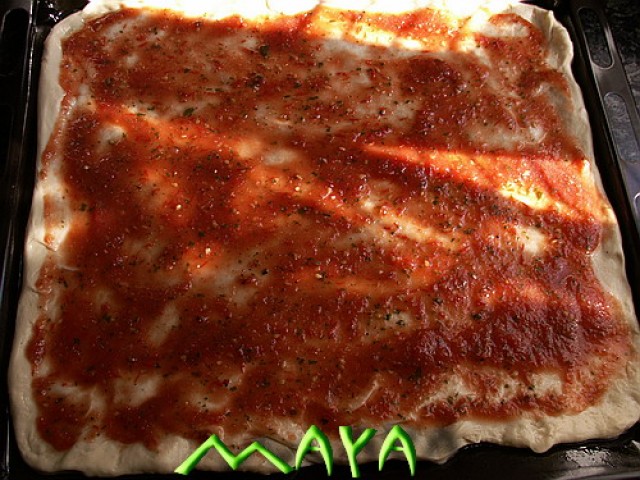 Pizza cu ciuperci a la Maya