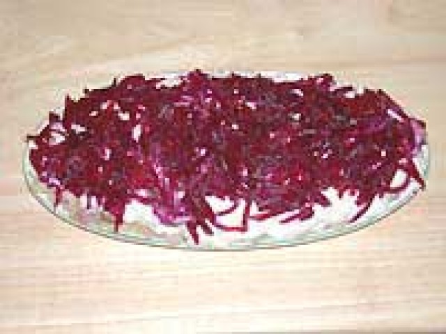 Salata de scrumbie cu sfecla