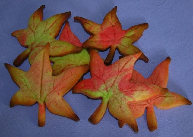 Biscuiti Toamna, sub forma de frunze