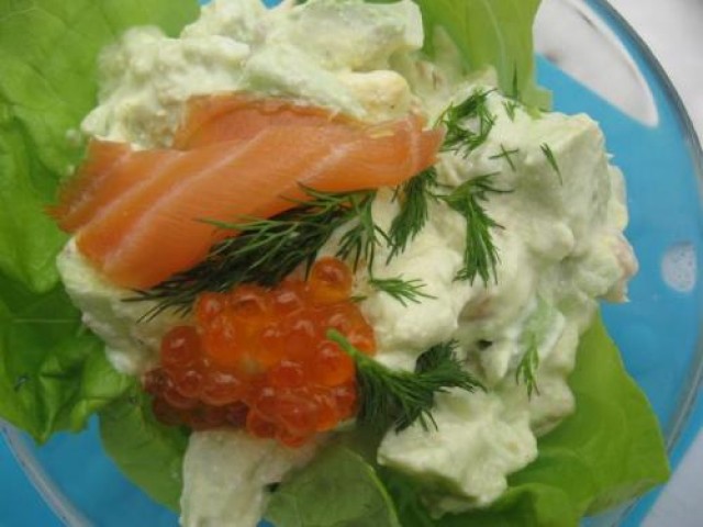 Salata de avocado cu somon