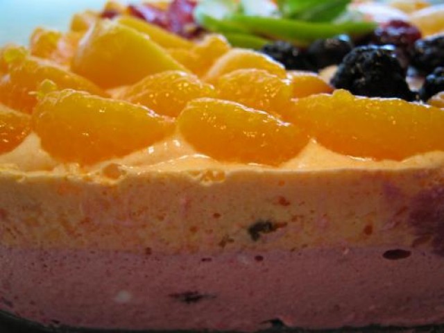 Salata de fructe, cu branza si gelatina