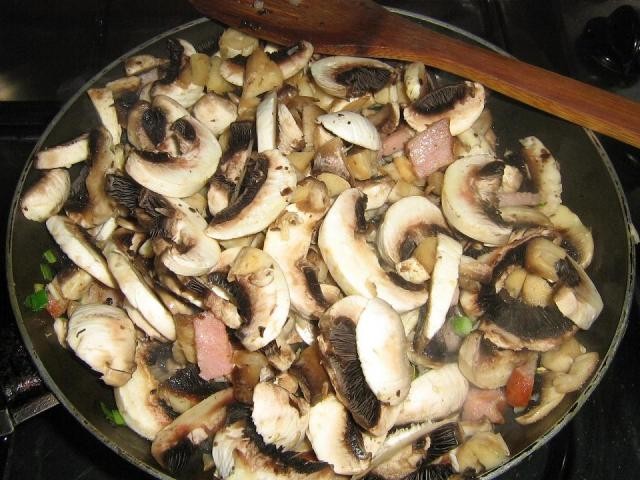 Clatite cu ciuperci