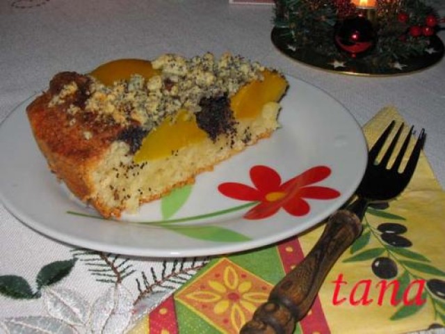 Tarta cu piersici si mac