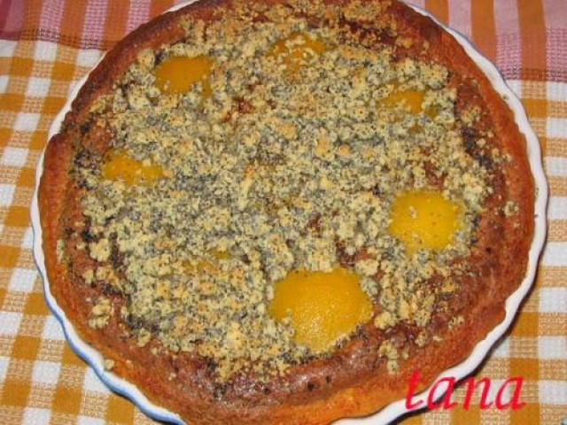 Tarta cu piersici si mac
