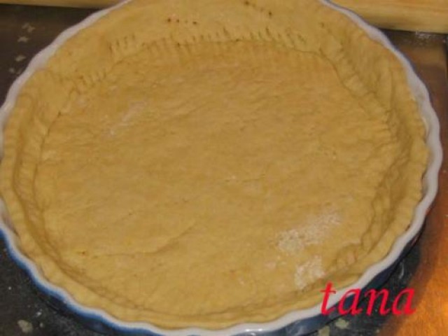 Tarta cu piersici si mac