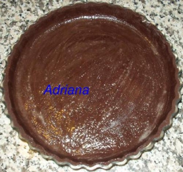 Tarta de cacao umpluta cu urda