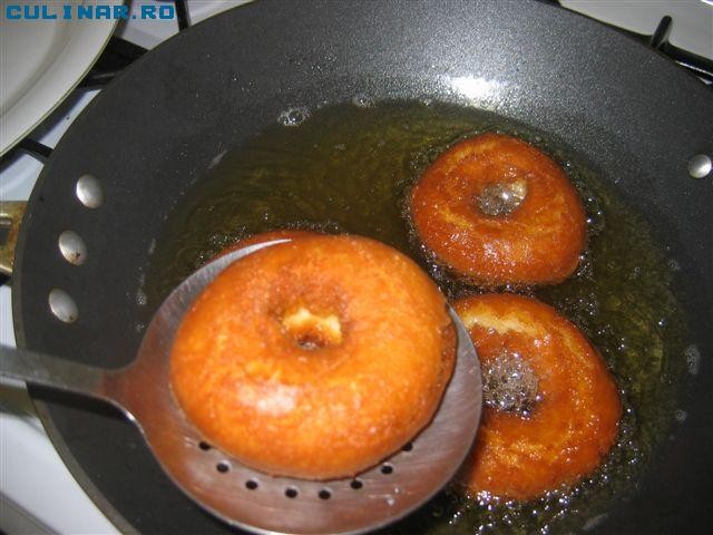 Doughnuts (gogosi americani)