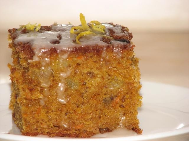 Prajitura cu morcovi (carrot cake)