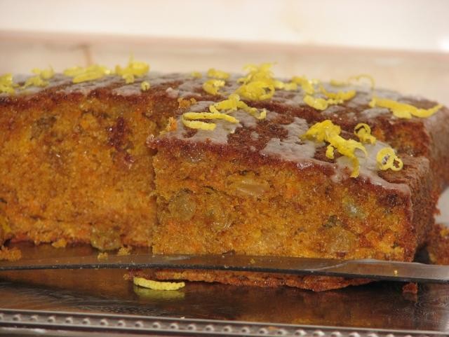 Prajitura cu morcovi (carrot cake)