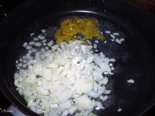 Orez prajit cu ananas (Pineapple fried rice)