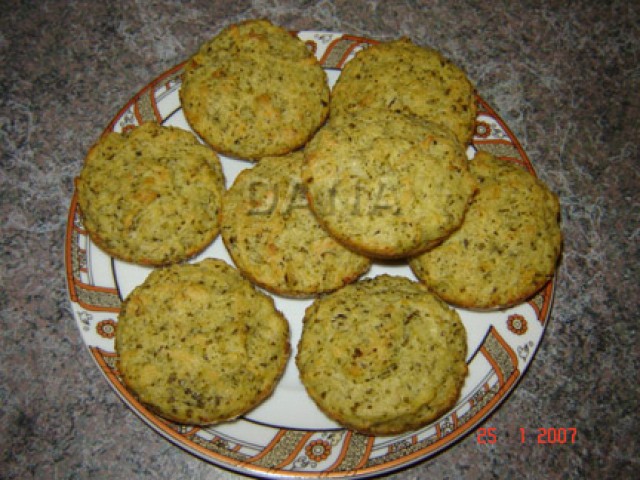 Muffins cu pesto