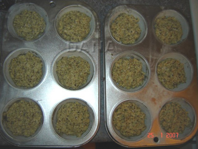 Muffins cu pesto