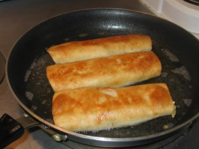 Chicken flautas, Fluiere cu pui