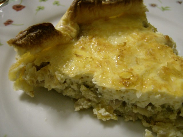 Quiche cu ciuperci, pui si ceapa