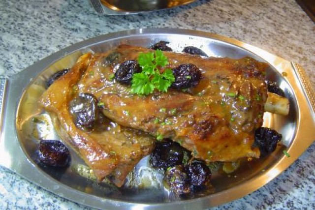 Tagine de miel cu prune uscate