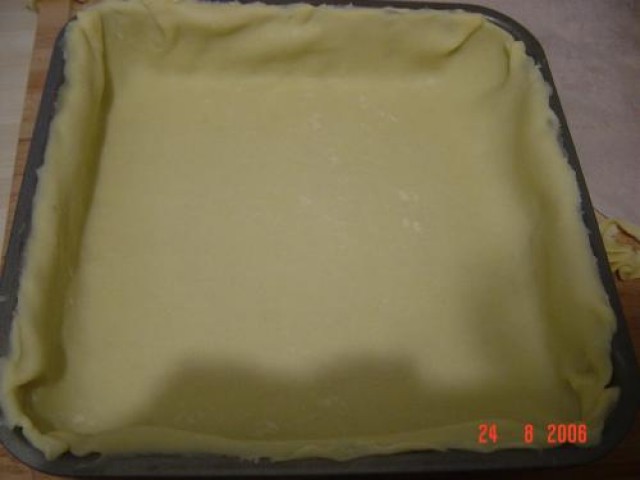 Quiche cu ardei, rosii si mozzarella