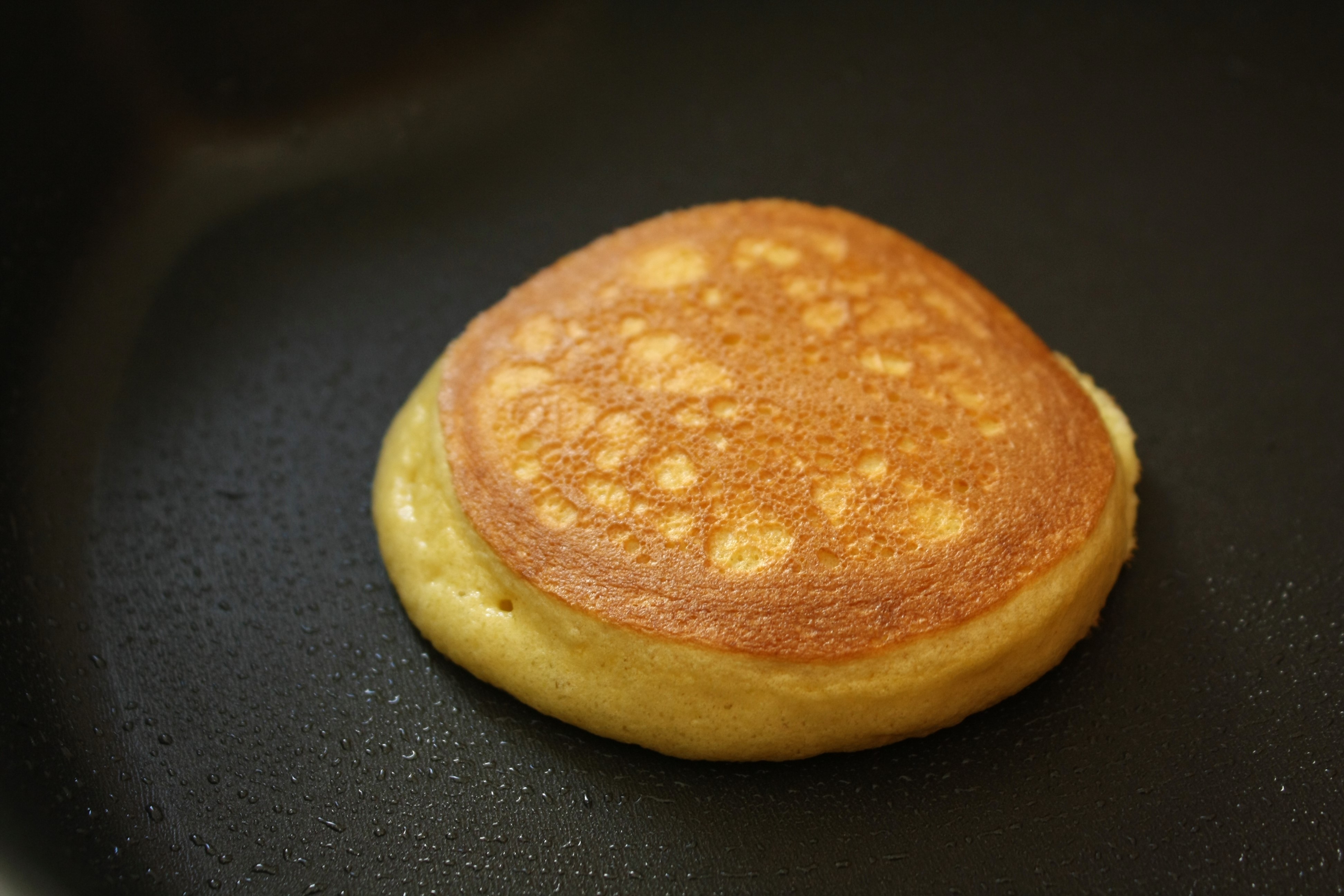 Mini Pancakes cu Miere si Fructe