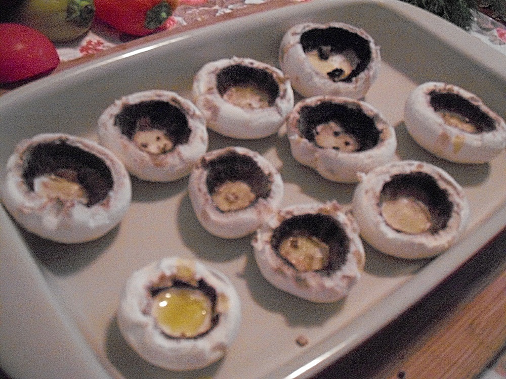 Ciuperci jambonate cu oua de prepelita