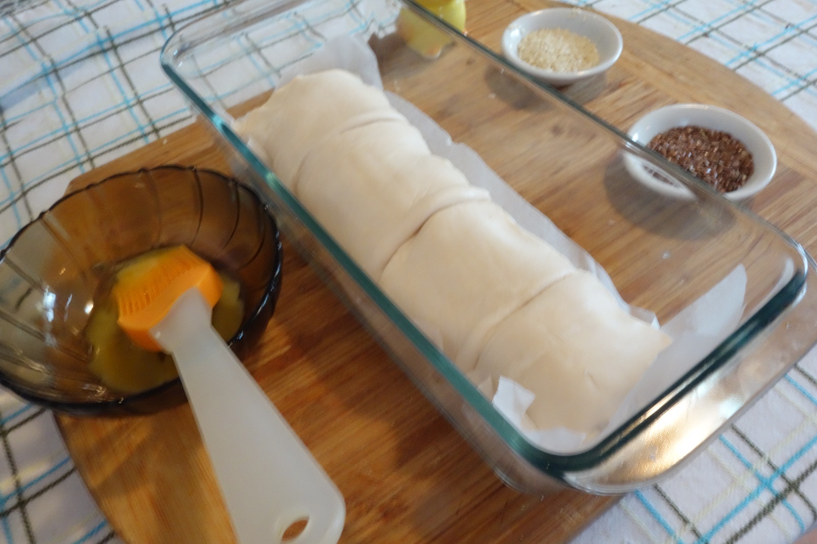 Strudel cu legume si branza Camembert