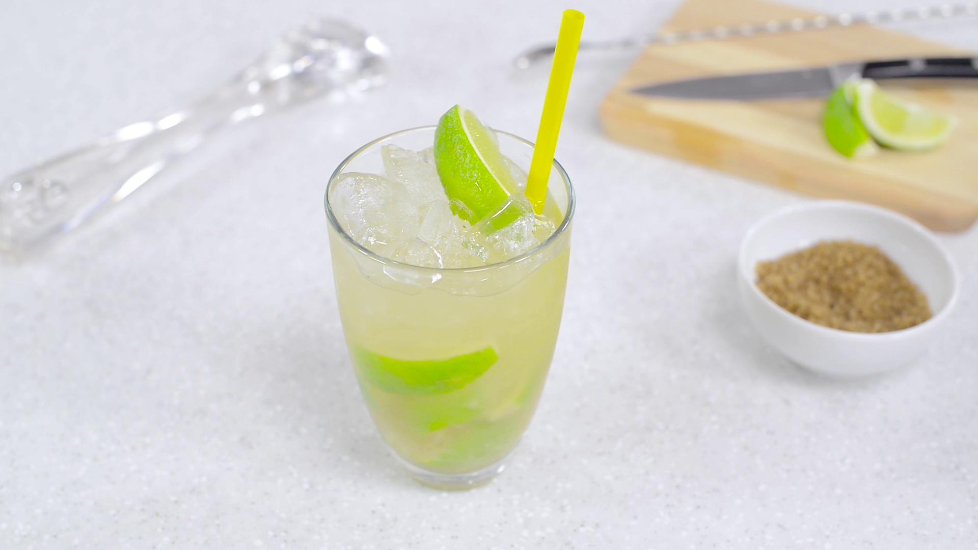 Caipirinha, bautura cu rachiu brazilian