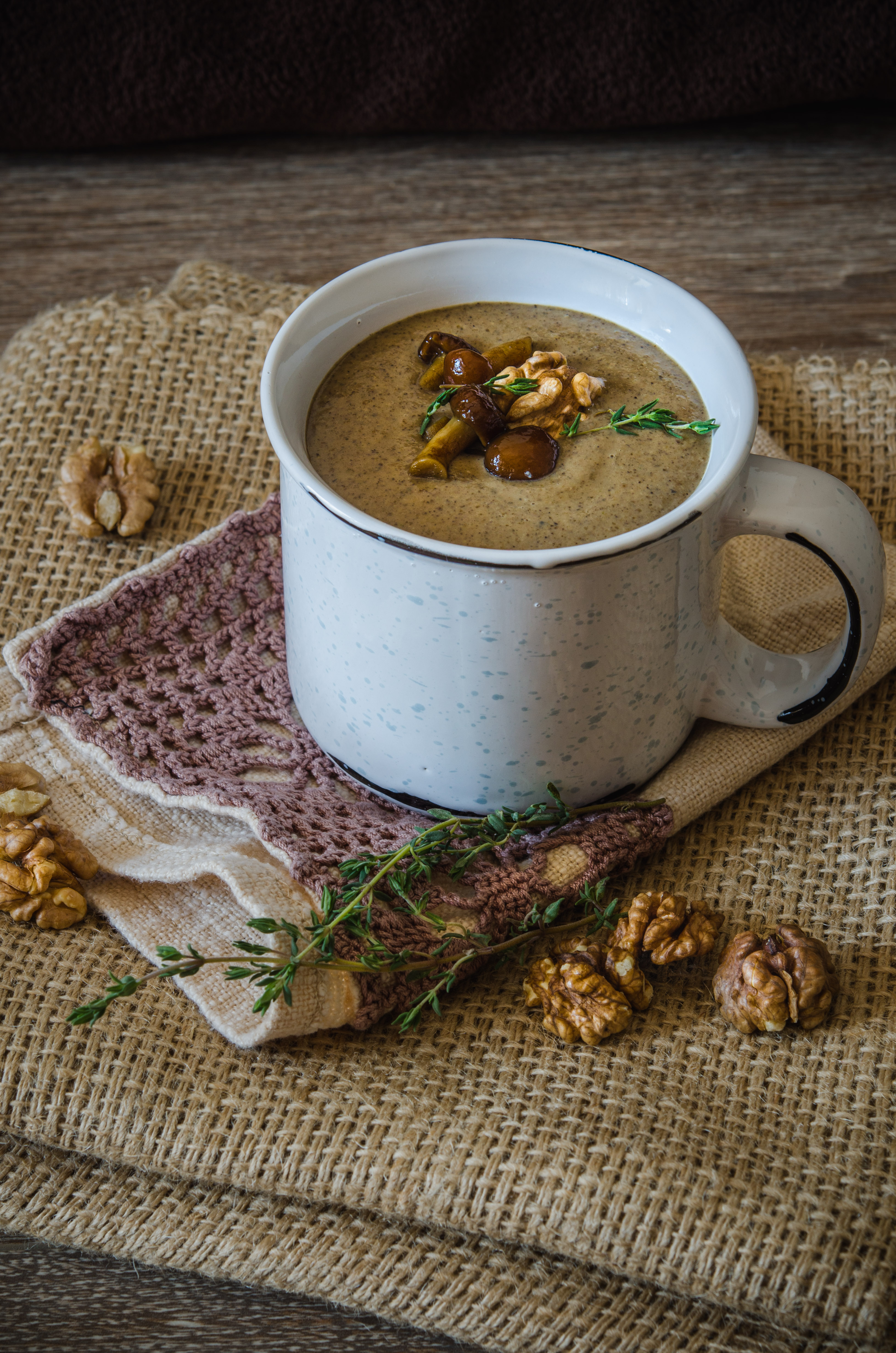 Supa crema de ciuperci cu nuci - de post, pregatita cu blenderul Oster