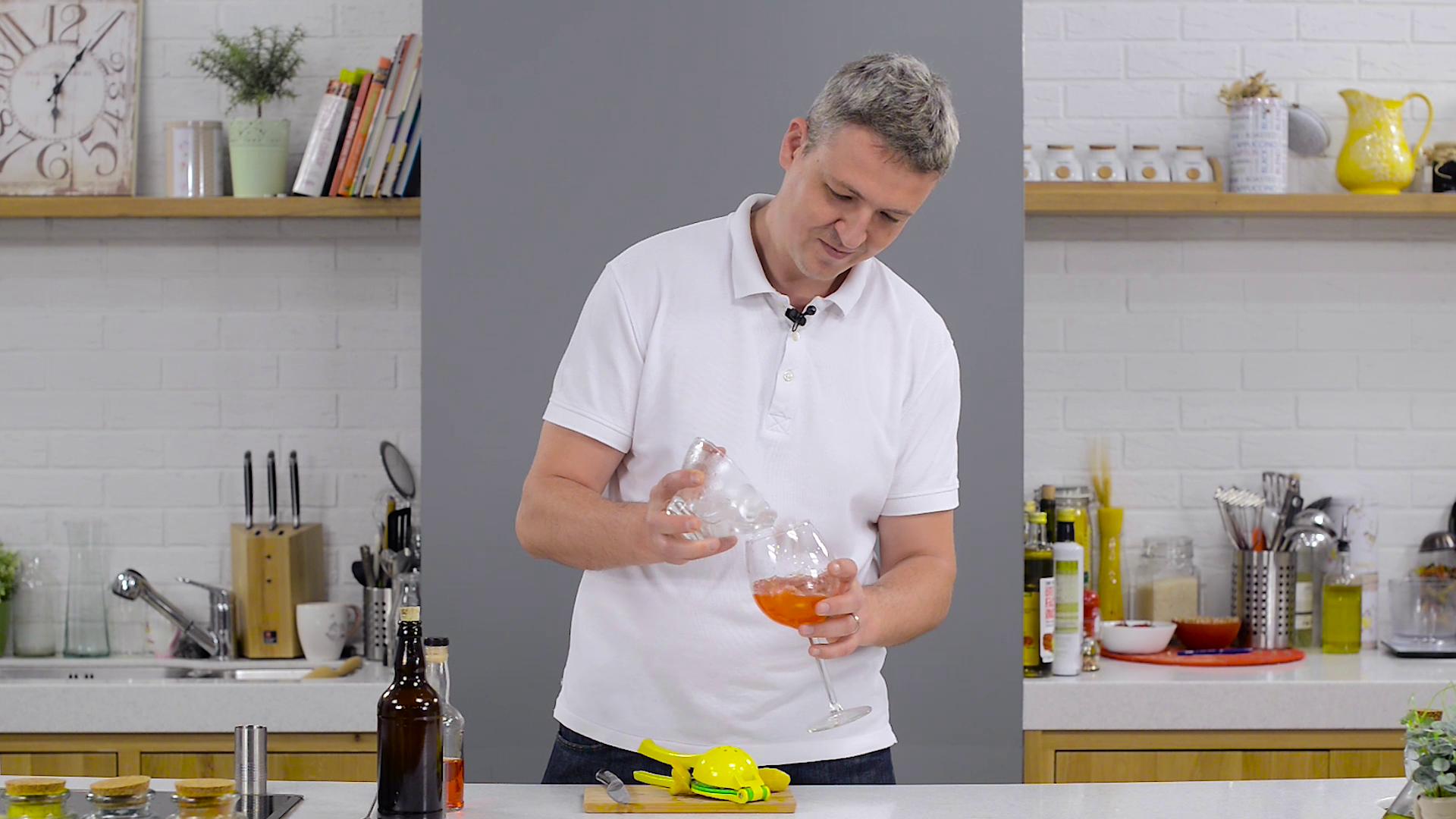 Cocktail cu Aperol si bere Belgiana