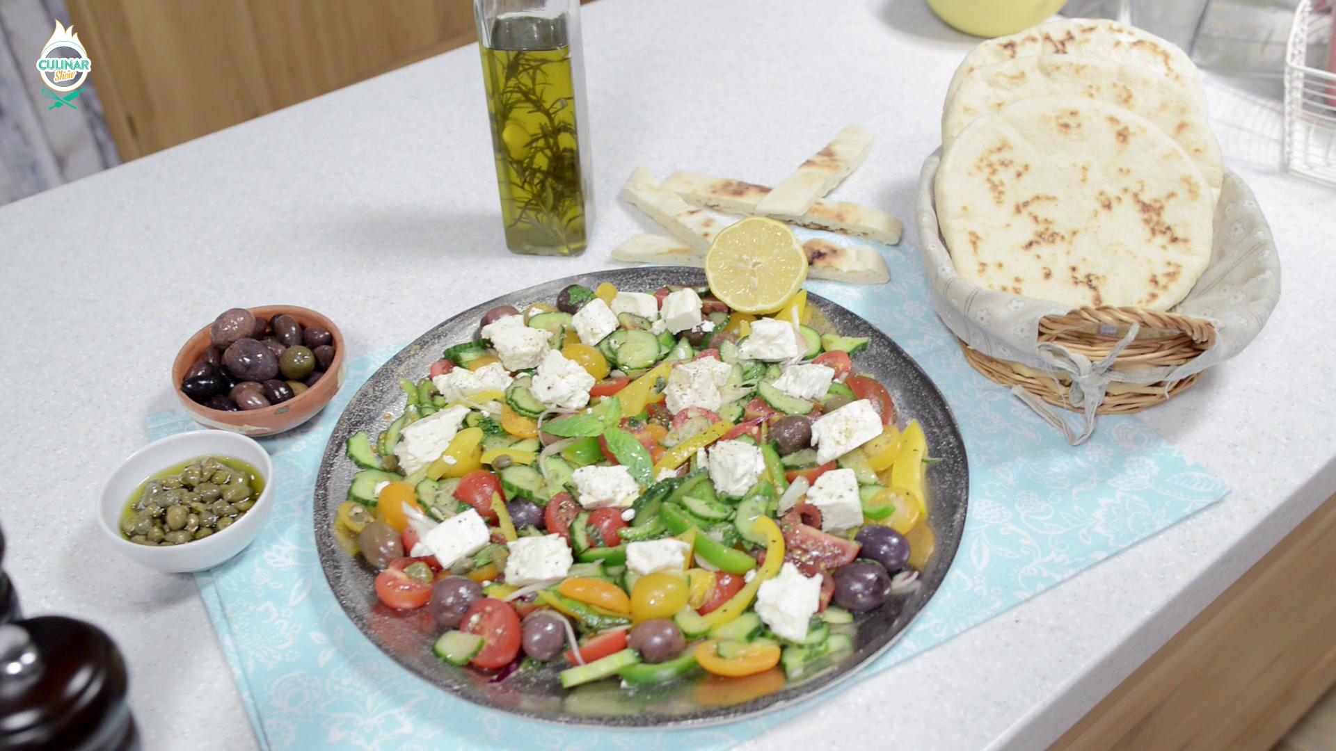 Salata greceasca cu pita