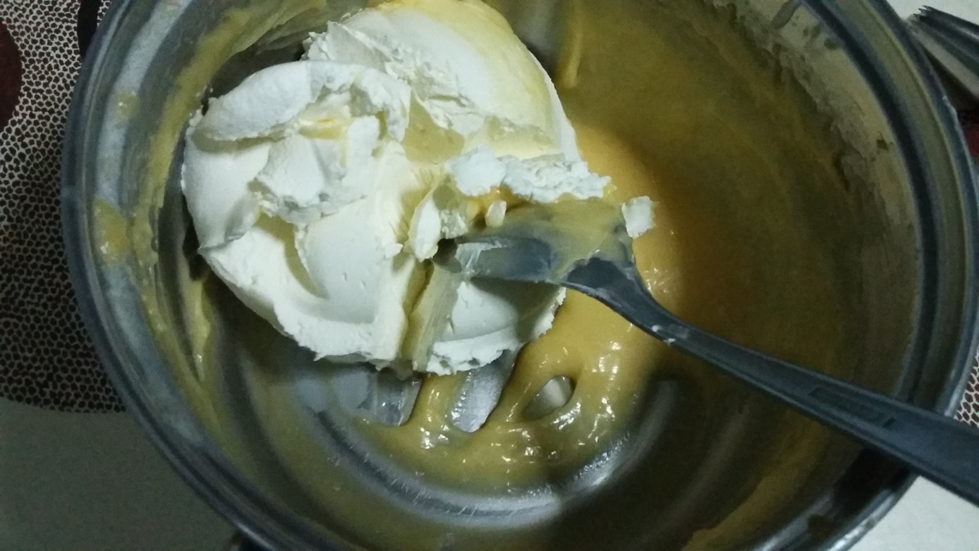 Prajitura cu blat de cocos si crema de mascarpone