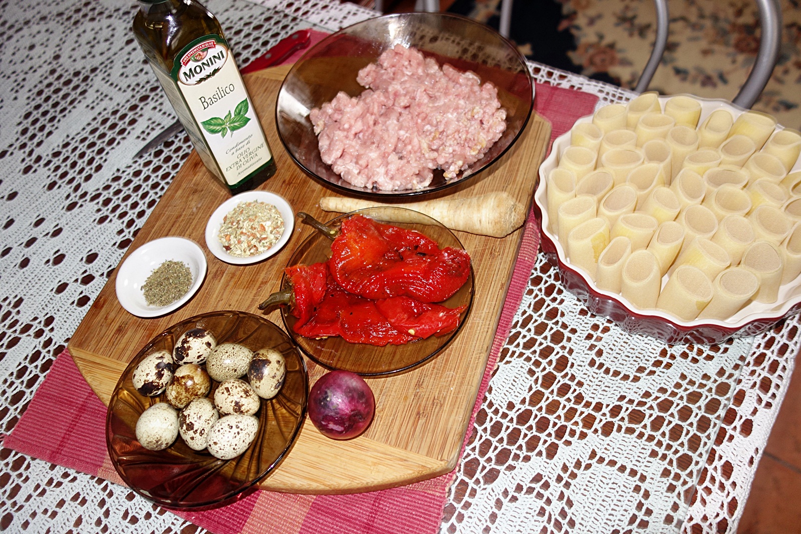 Paccheri umpluti cu carne de curcan