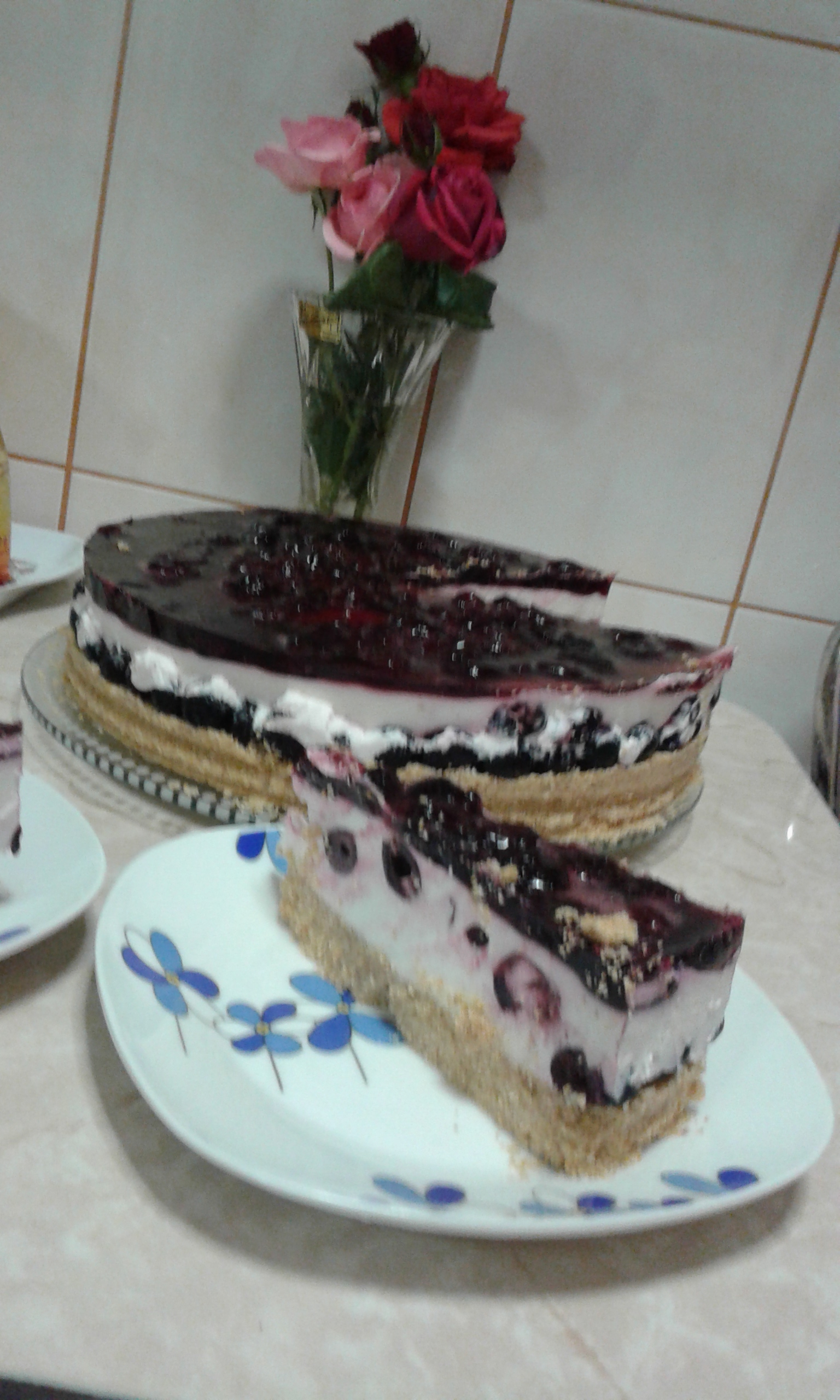 Cheesecake cu cirese negre