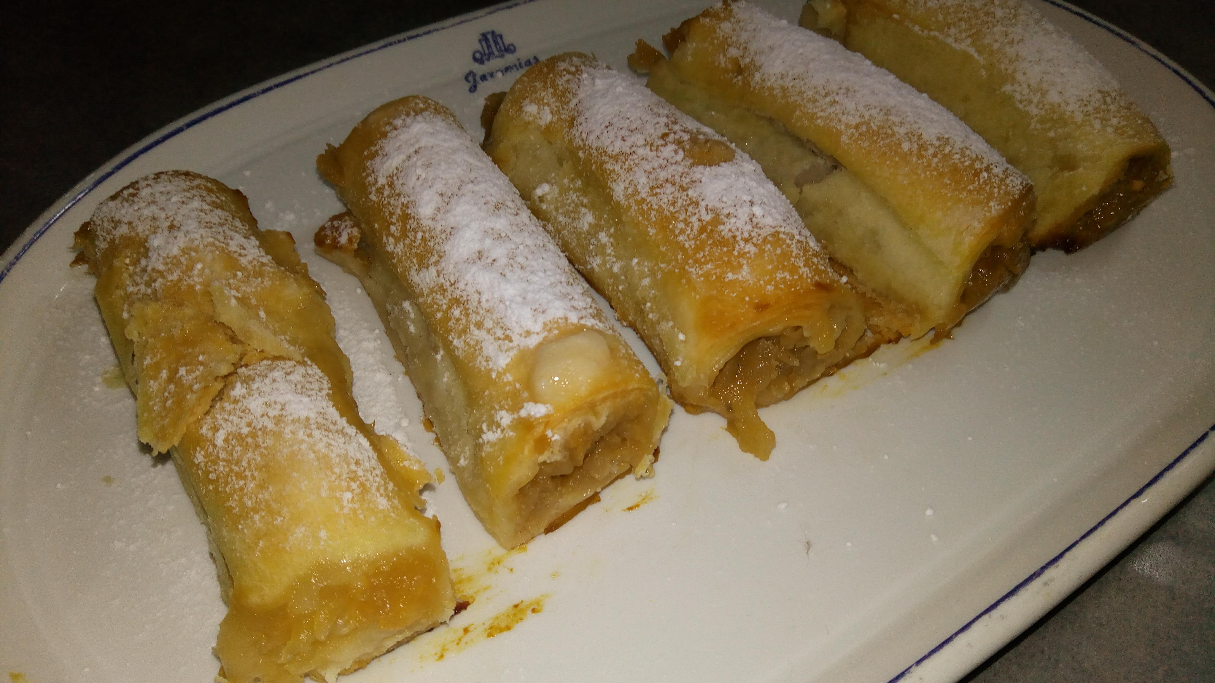 Strudel cu mere din aluat de casa