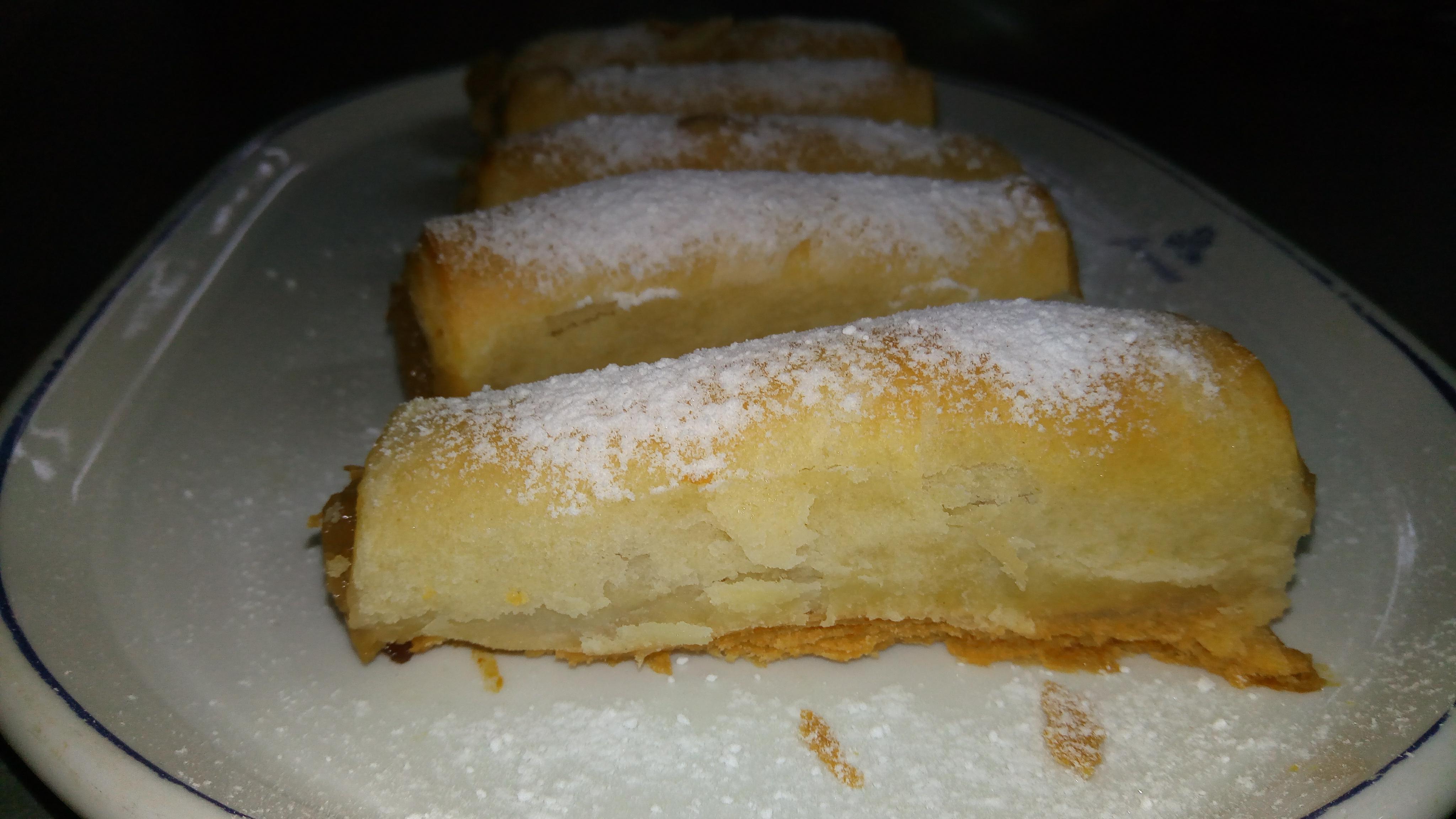 Strudel cu mere din aluat de casa